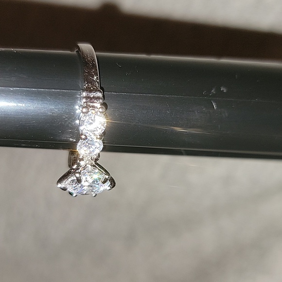 Cubic Zirconia Ring - Picture 6 of 12